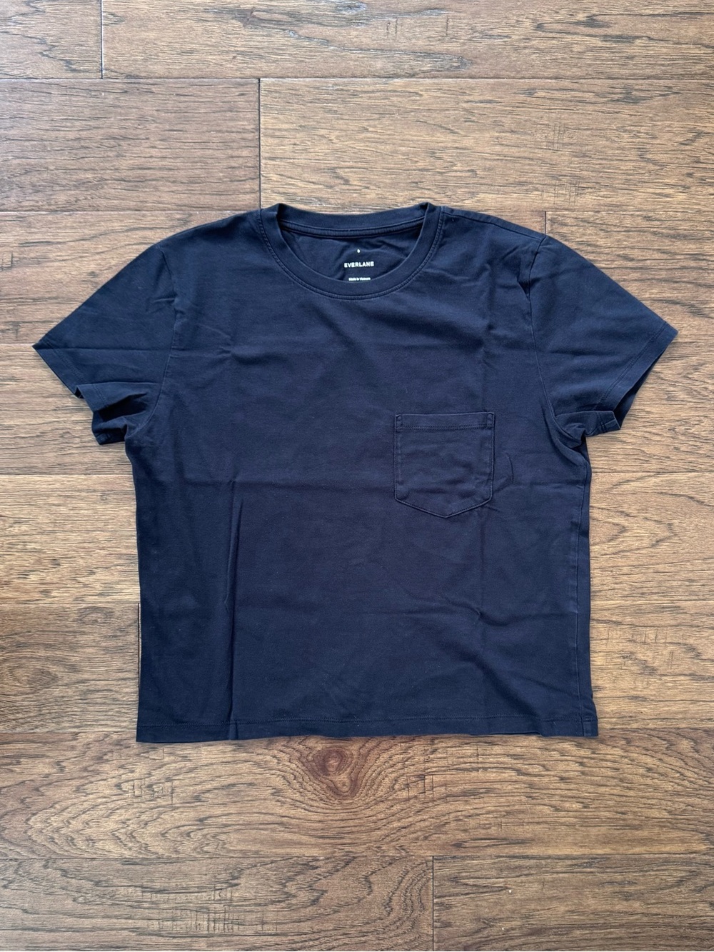 EUC Everlane The Box Cut Pocket Tee in Essential Cotton Black Size Small